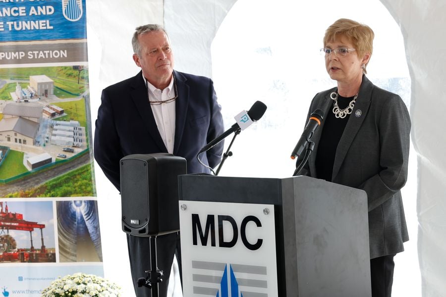 6_Zawistowski - MDC opening Hartford 100126-9038.jpg